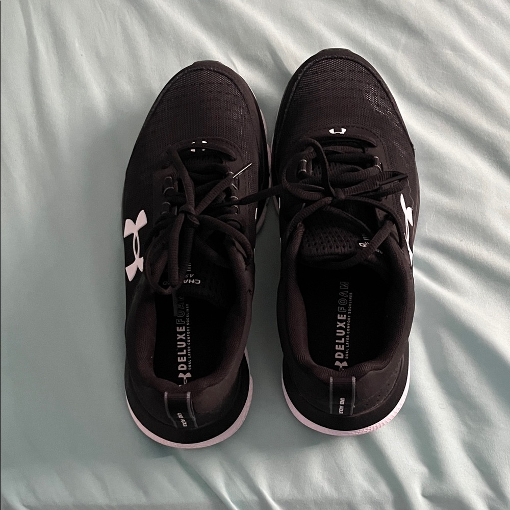 Under Armour Charged Assert Running Shoes